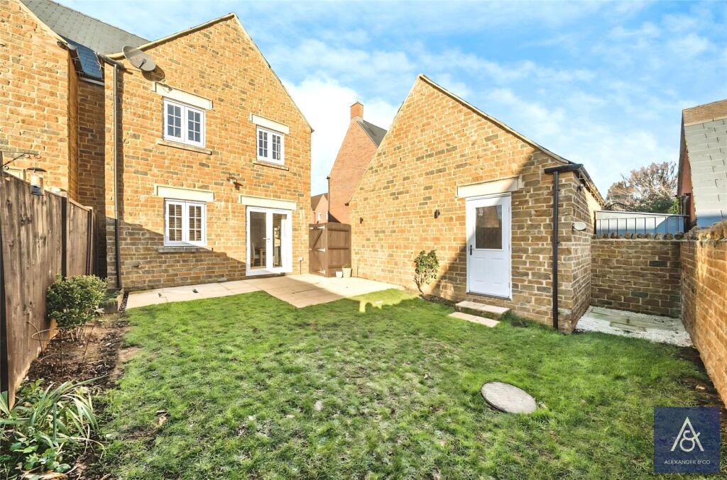 Leather Lane, Middleton Cheney, Banbury photo 2