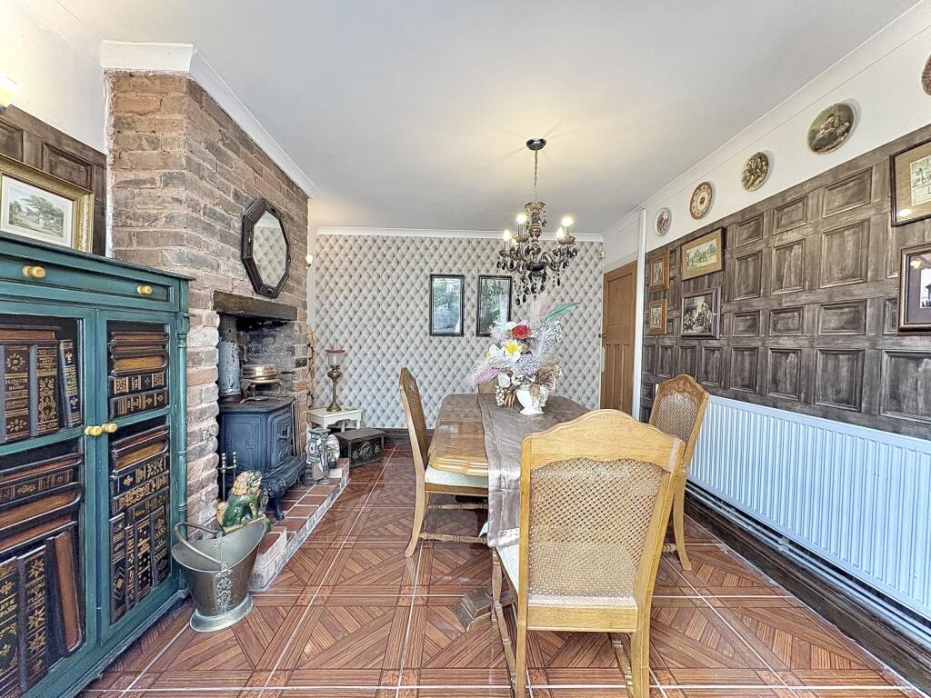 Wellington Road, Bilston, West Midlands, WV14 6BQ photo 5
