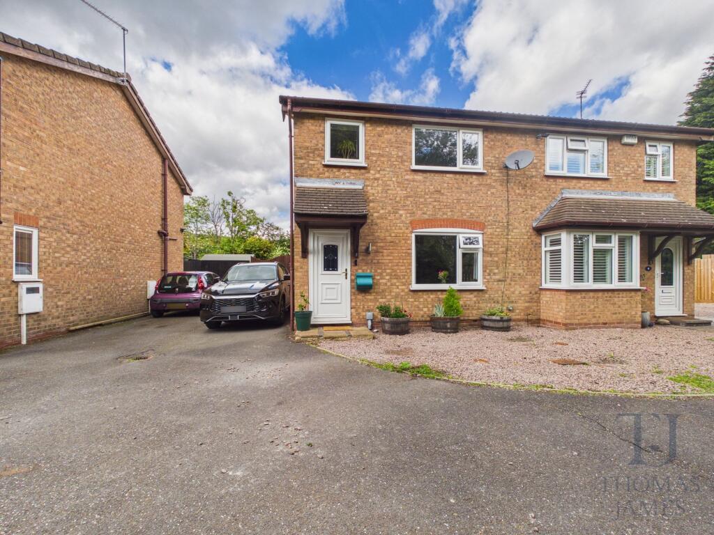 3-bed semi-detached on Wesley Way, Ruddington, NG11, £280,000
