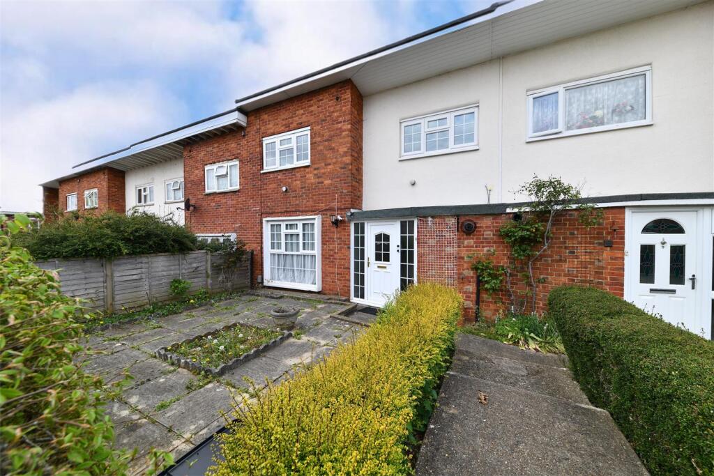 Main image of property: Nodes Drive, Stevenage