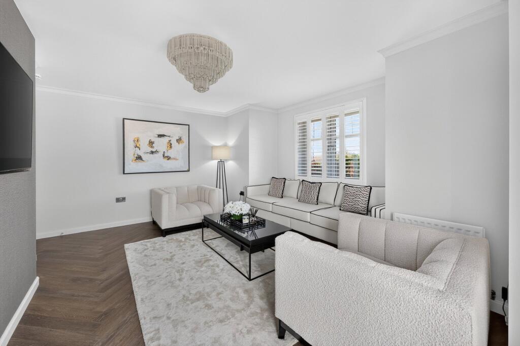 Apartment in Carmunnock, Castlemilk - More