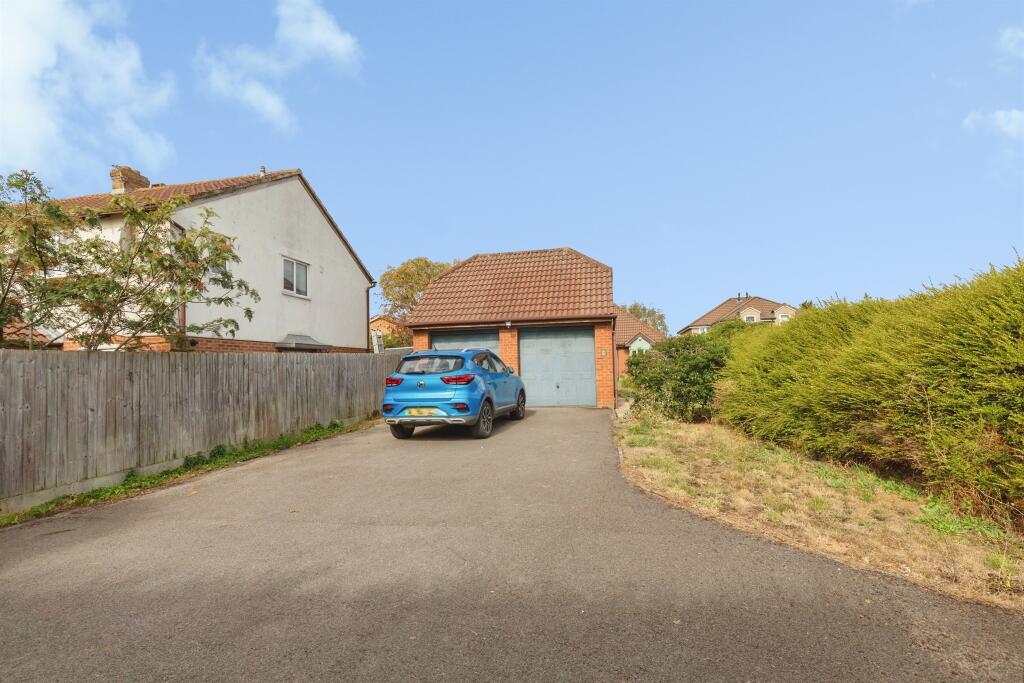 House in Bristol, Little Stoke - View 3