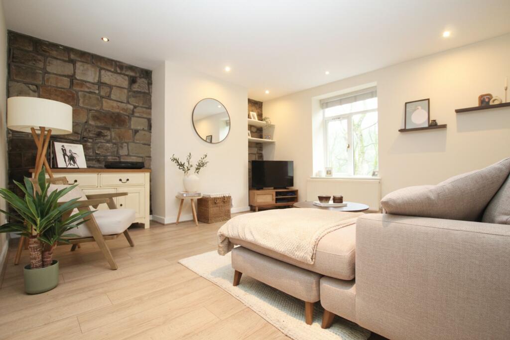 Apartment in Calderdale, Bottoms, Todmorden - View 3
