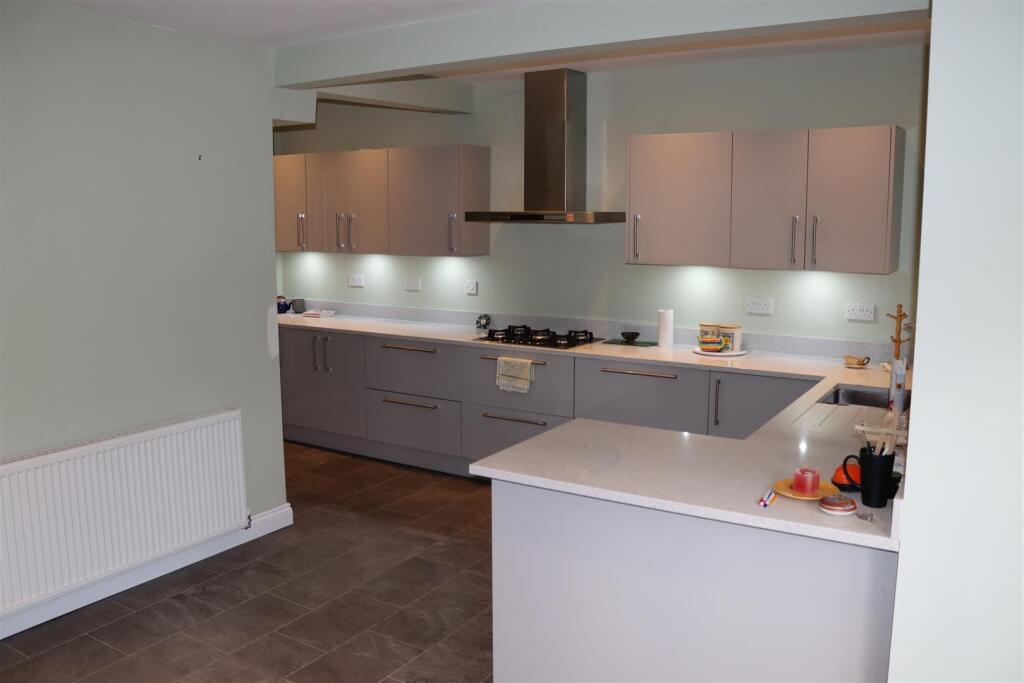 House in Walsall, West Midlands - View 5