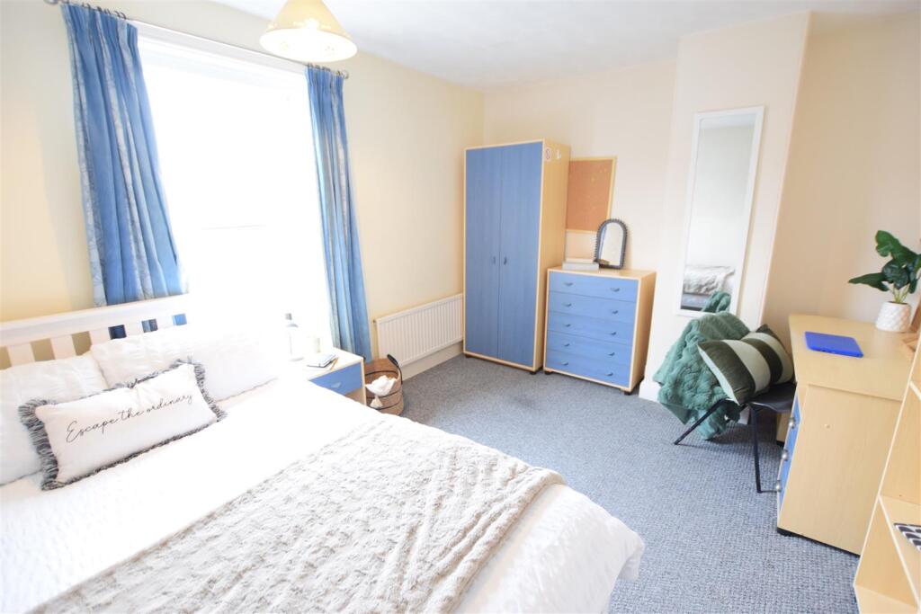 Main image of property: Gresham Street - Student House - 26/27