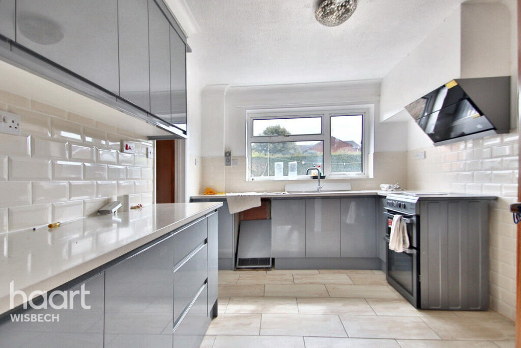 Octagon Drive, Wisbech photo 3