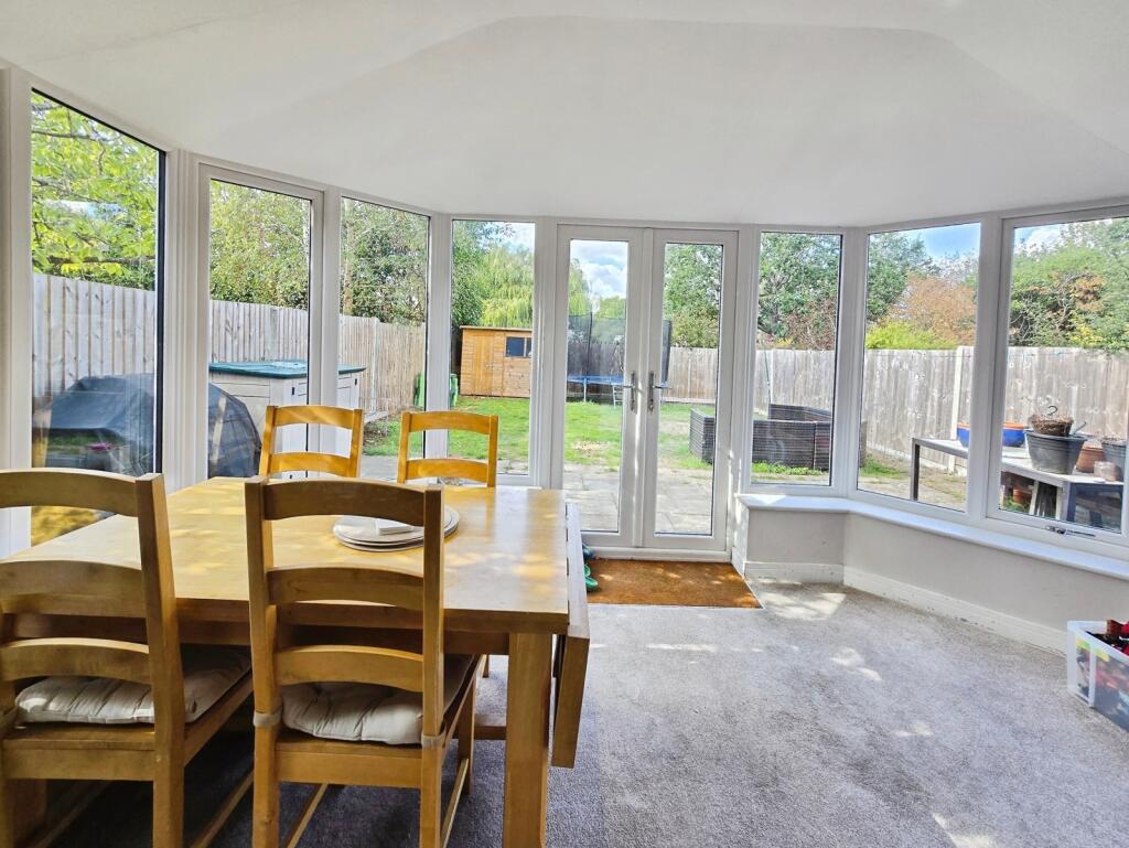 House in Guildford, Ash - View 5