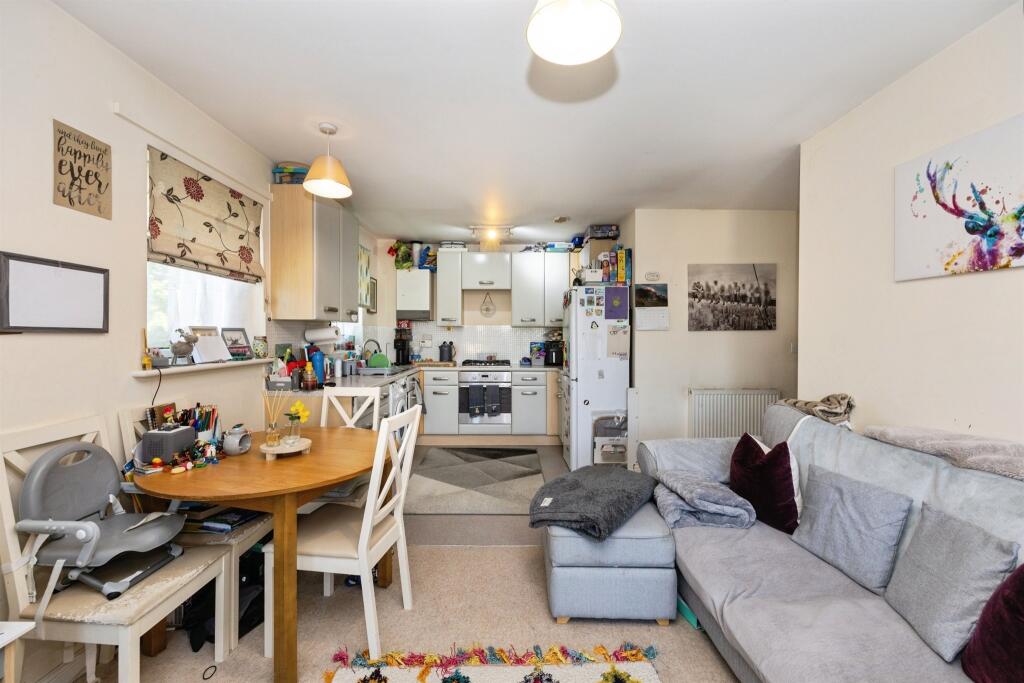 Apartment in Ashford, Stanhope - View 4