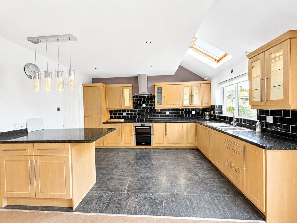 House in Alderley Edge, Cheshire East - View 4