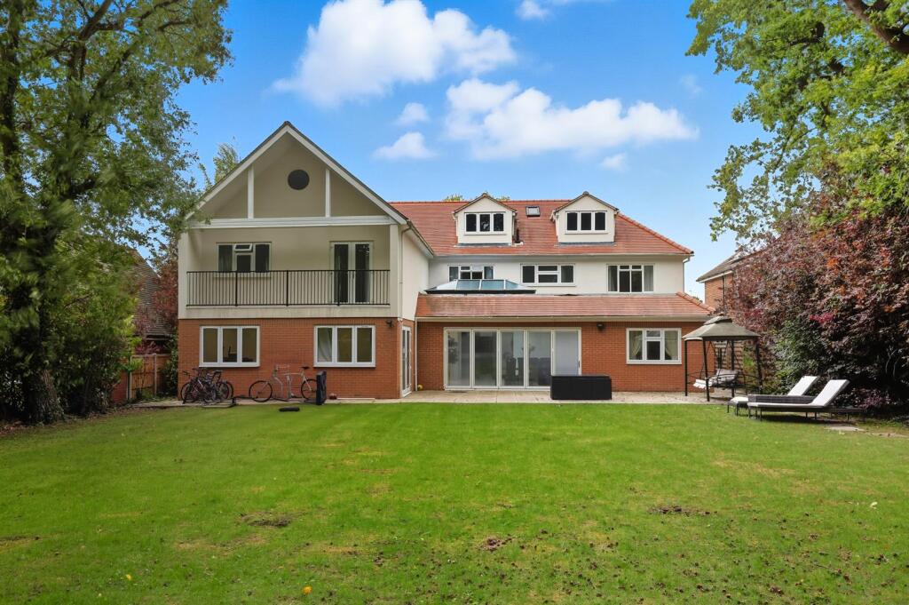 Main image of property: Widworthy Hayes, Hutton Mount, Brentwood