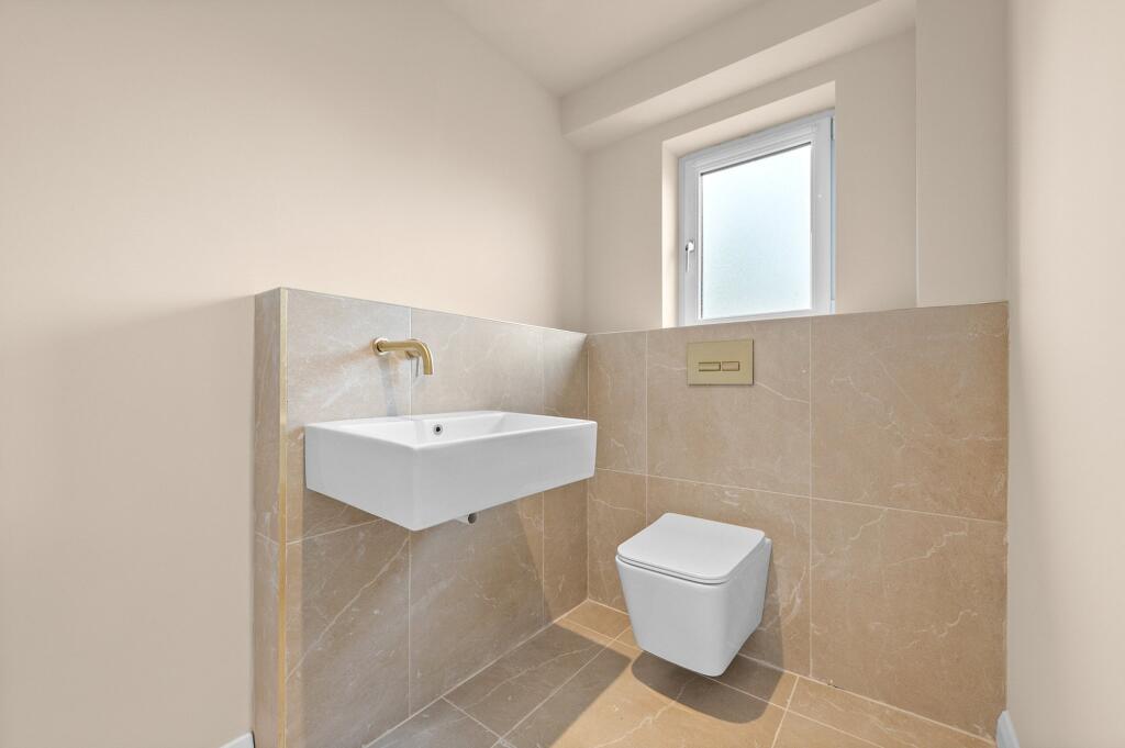 House in Motherwell - More