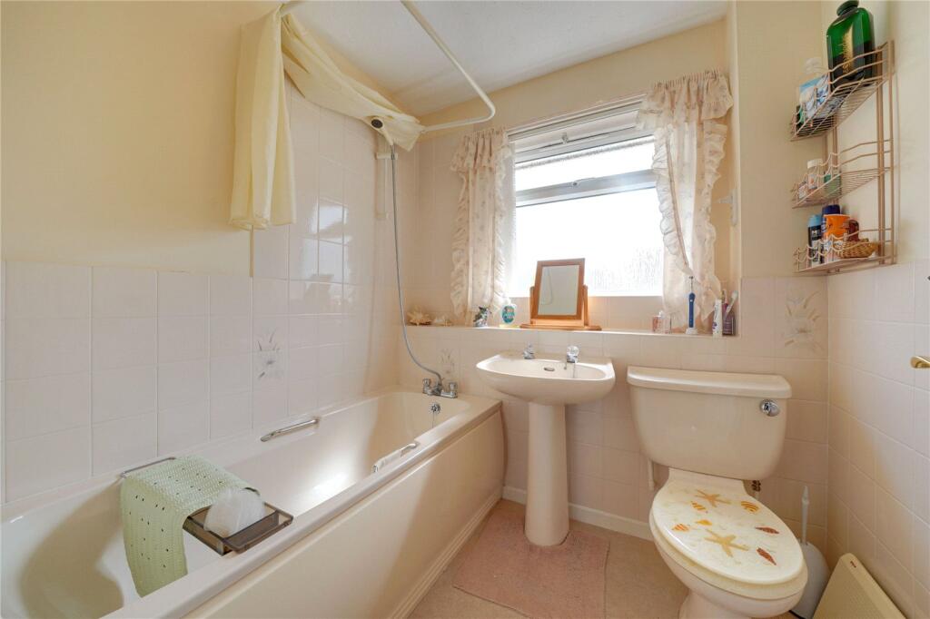 House in West Suffolk, Mildenhall - More