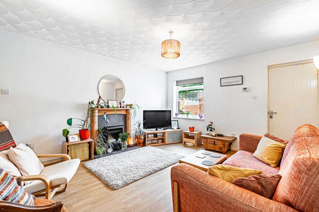 House in Llanharan - More