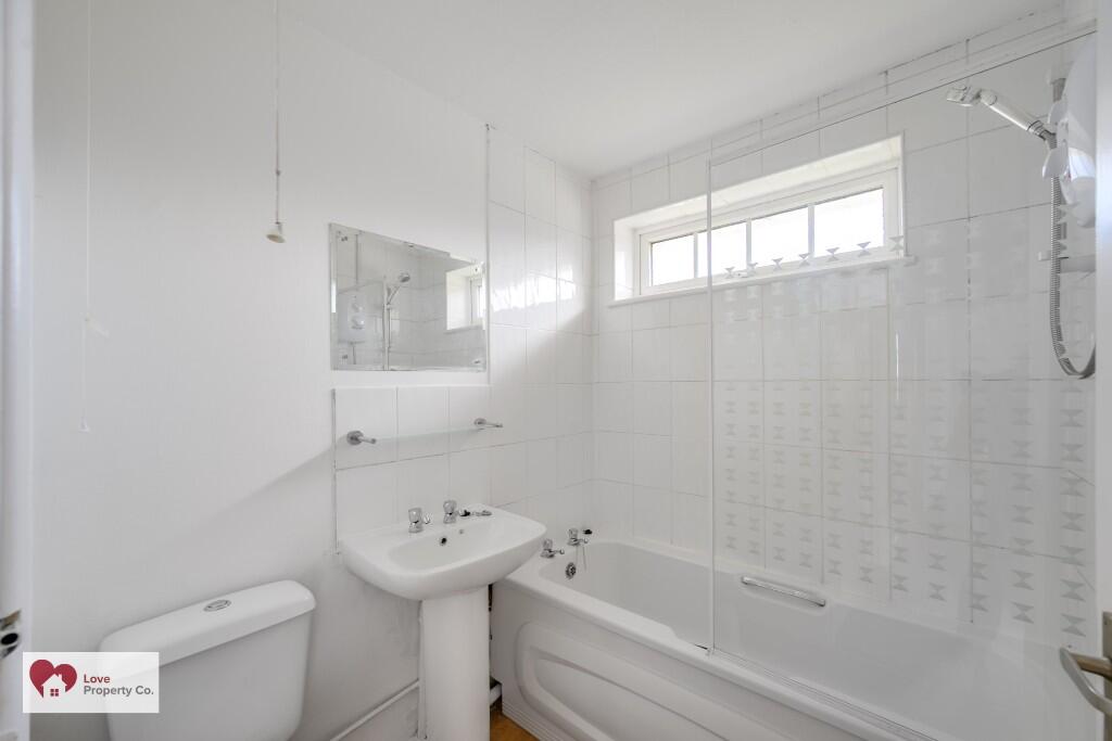 Additional image 13 of Glenwood Drive, Cheswick Green, Solihull, B90 4HJ