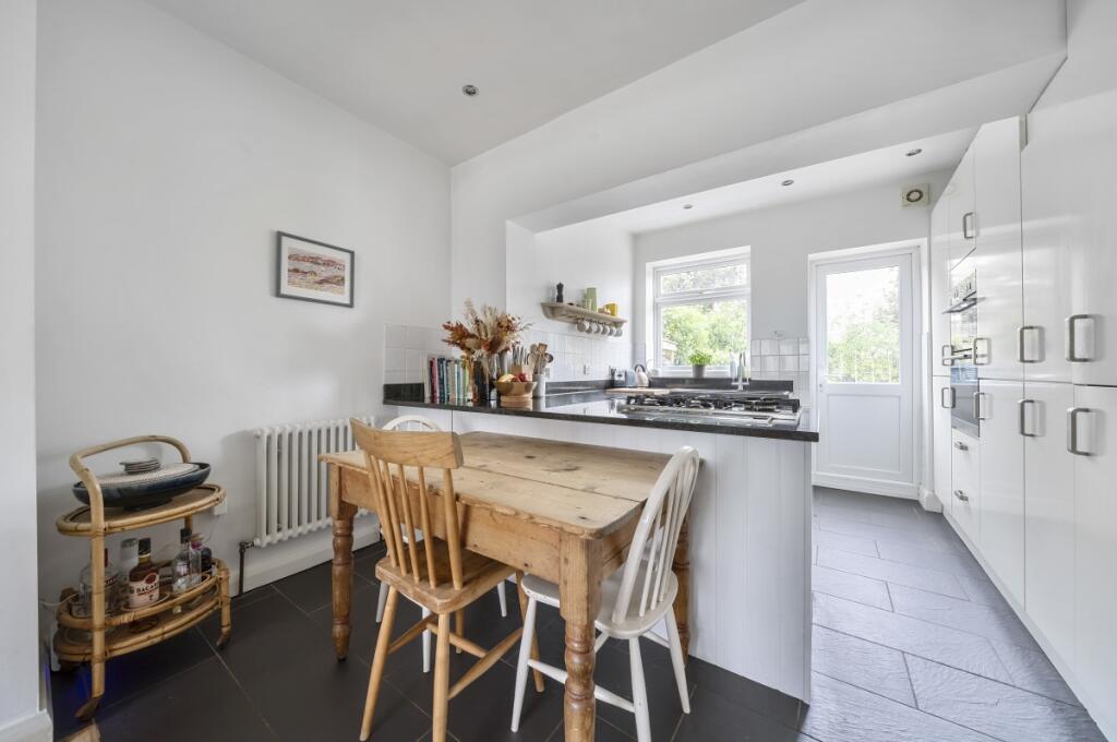 House in London, Burnt Ash Green, Grove Park - View 4