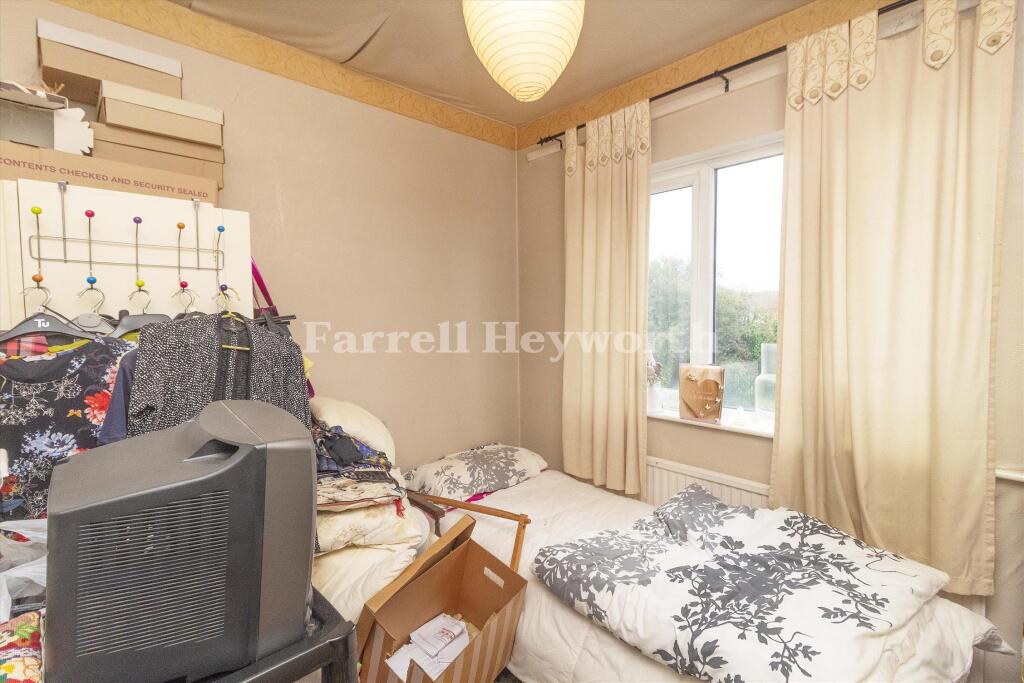 34 Threshfield Avenue, Heysham, Morecambe, Lancashire LA3 2DU photo 5