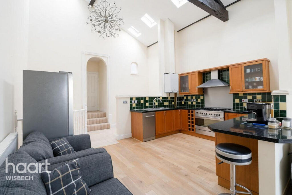 House in Peterborough - View 3