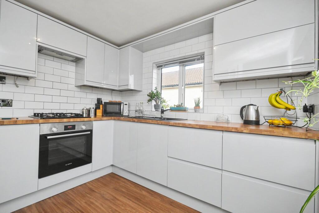 Apartment in Salisbury, Bishopdown - View 4