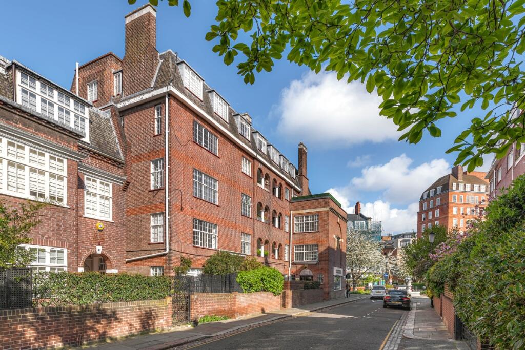 Main image of property: Windsor Court, Jubilee Place, SW3 3TB