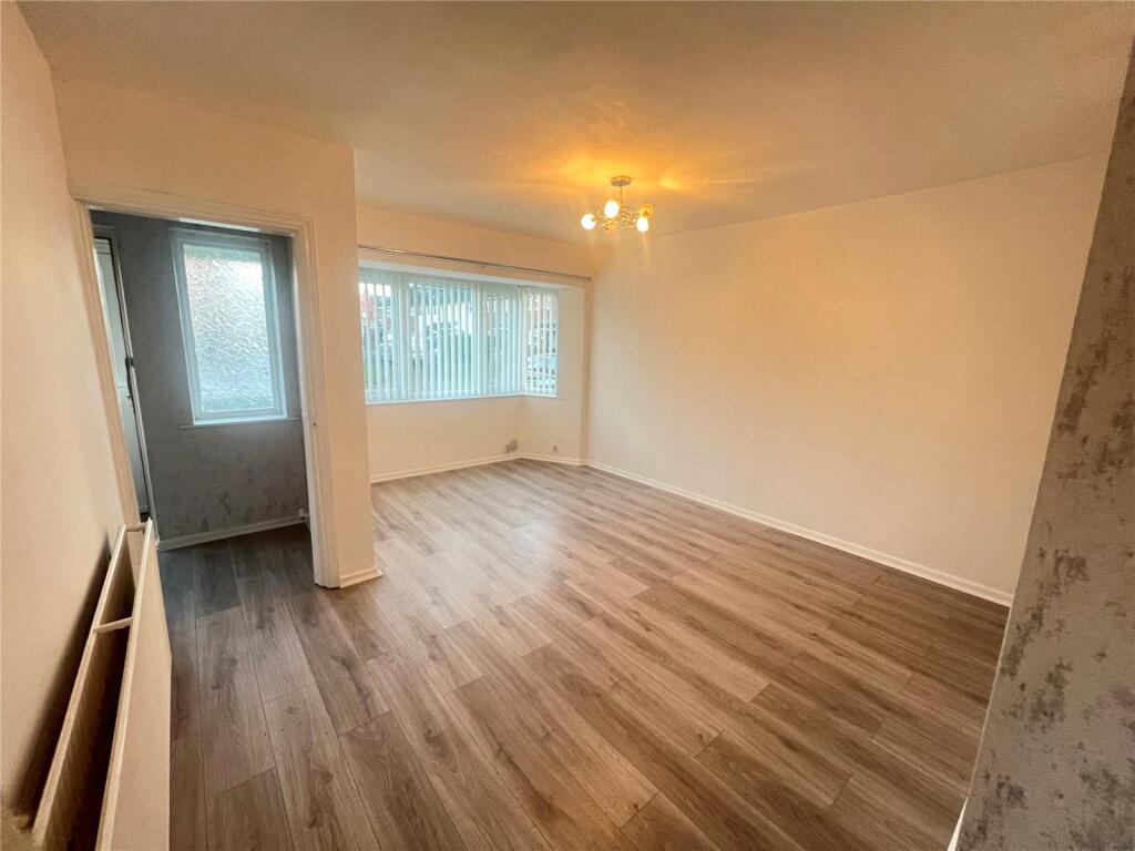 Evesham Crescent, Walsall, West Midlands, WS3 photo 3