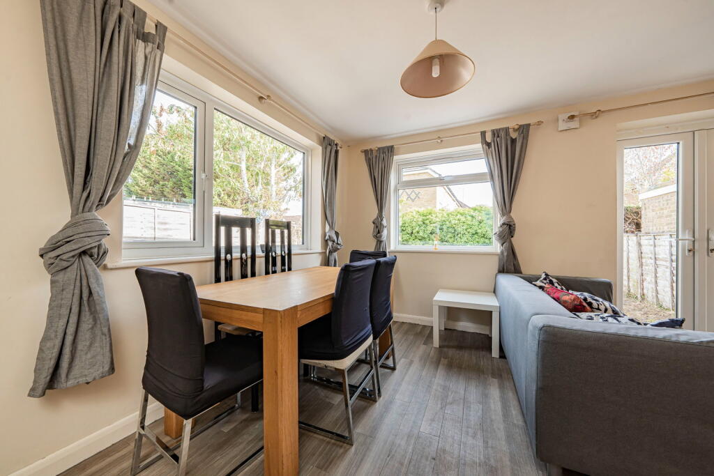 House in Twickenham - View 5