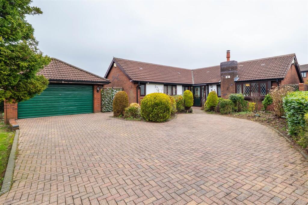 Main image of property: Spring Meadow, Leyland