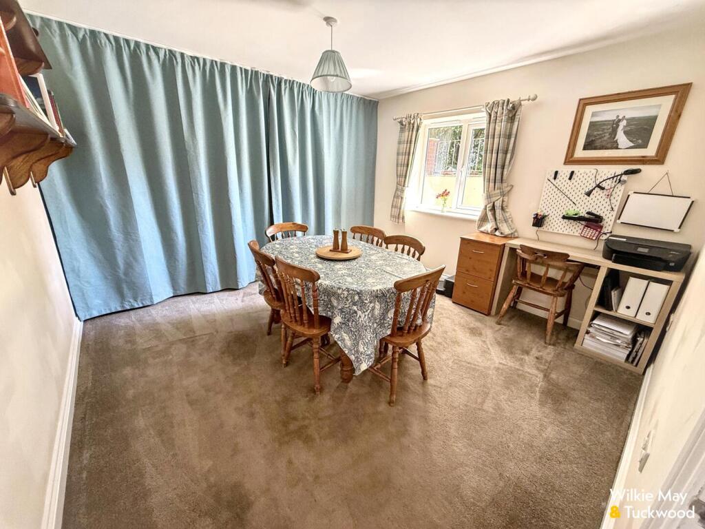 House in Old Cleeve, Hungerford - View 5