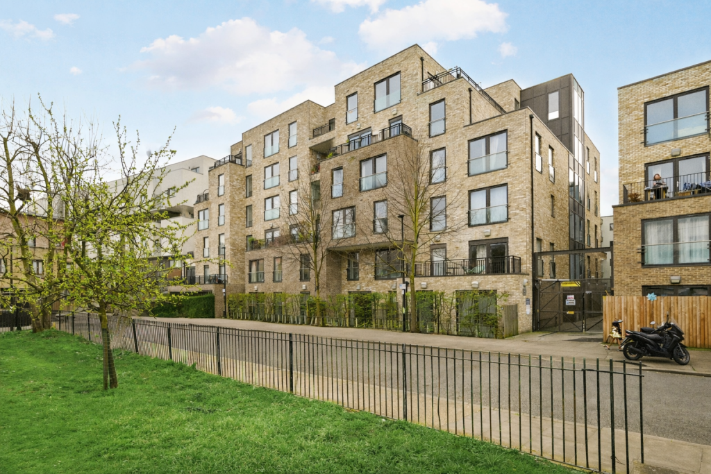 Main image of property: Newton Court, Bow Common, E3