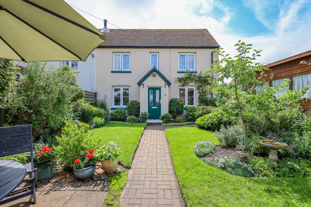 Main image of property: Portland Square, Liss, Hampshire