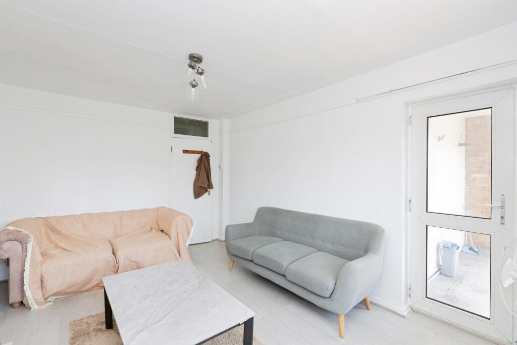 Apartment in London, Canning Town - View 2