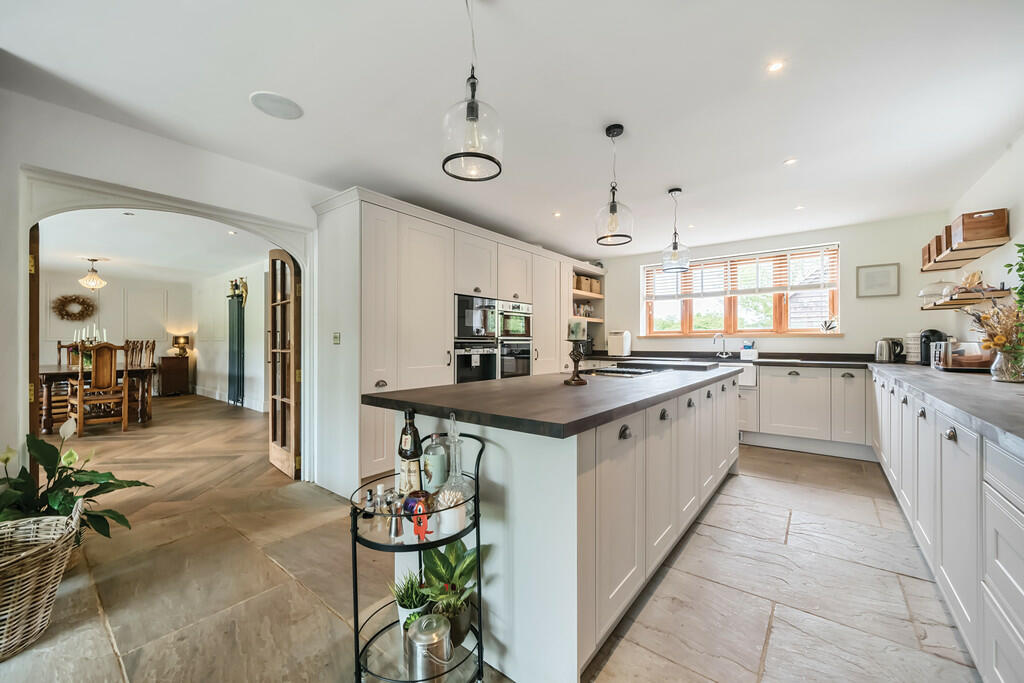 House in Dudley - View 2