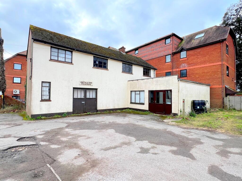Main image of property: Station Road, New Milton, Hampshire. BH25 6LE