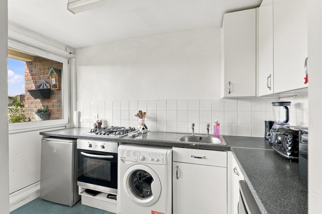 Apartment in London - View 5