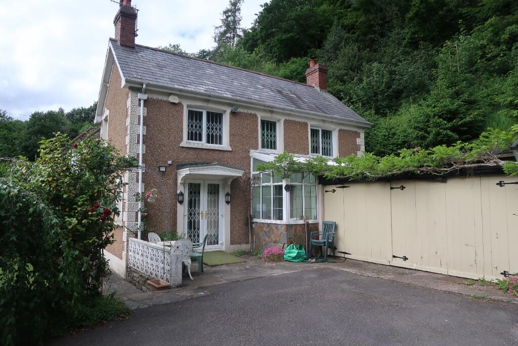 Main image of property: Main Road, Newbridge, NP11