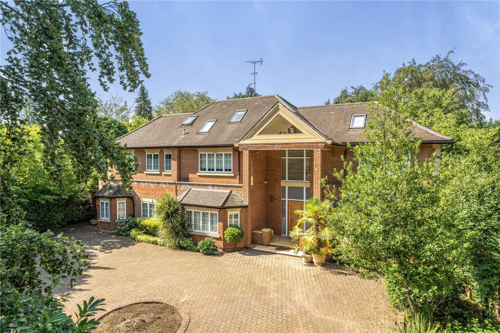 Main image of property: The Common, Stanmore