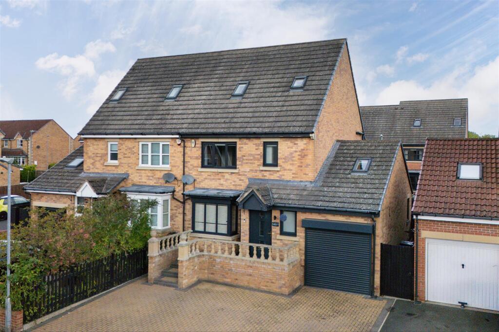 5-bed semi-detached on Bluebell Rise, Morpeth, NE61, £339,950