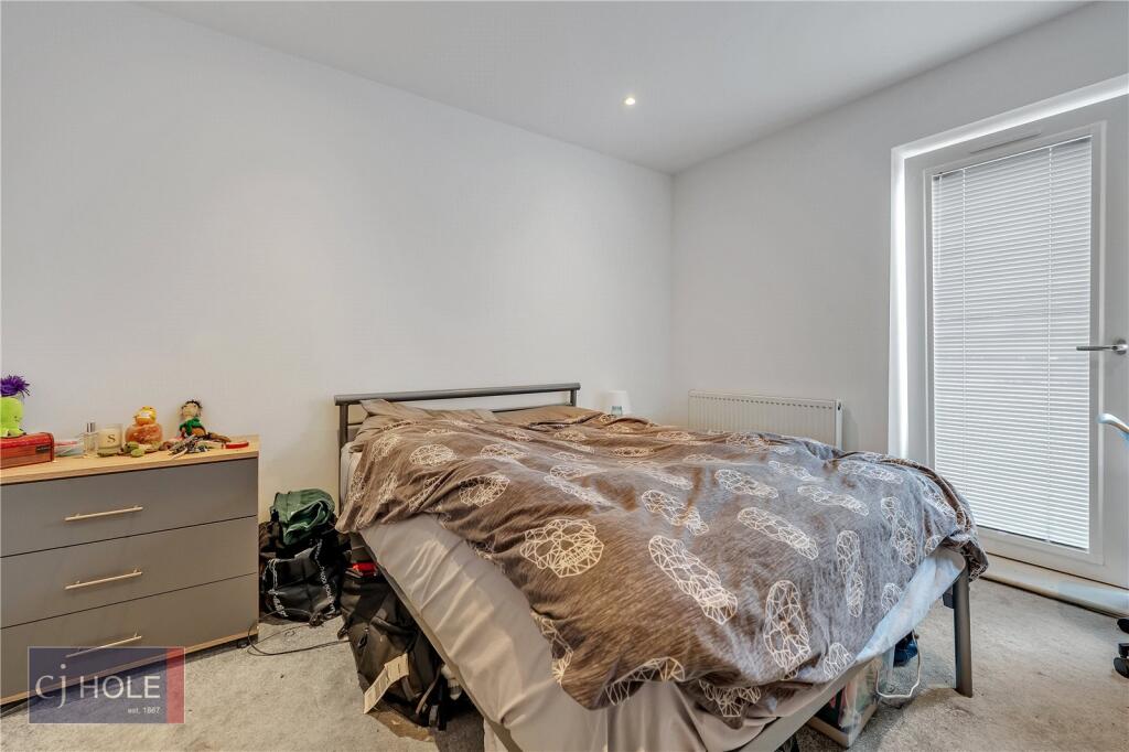 6 bedroom apartment for rent