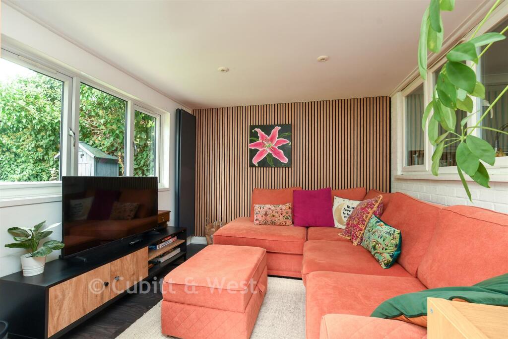 House in Mid Sussex, Worth - View 5