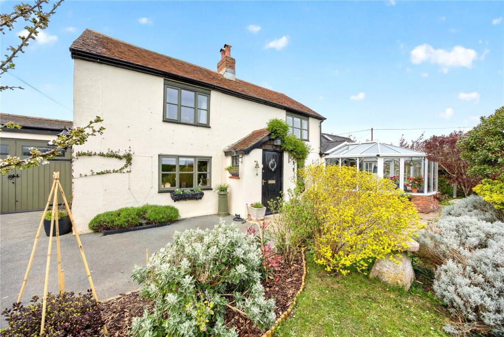 Main image of property: Main Road, Wellow, Yarmouth