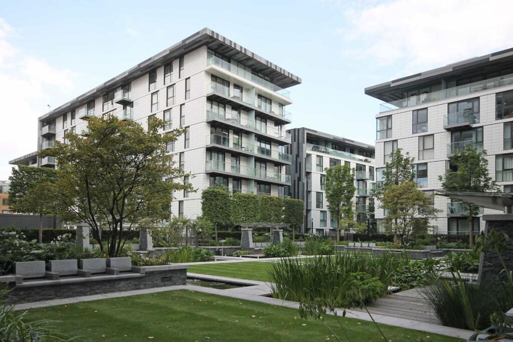 Main image of property: Times Square, Aldgate