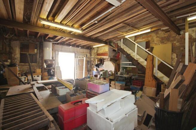 pbox-IMG.jpg