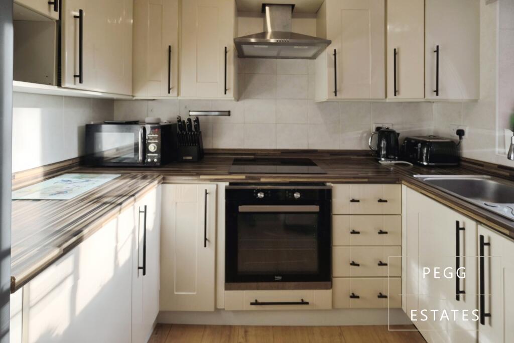 Langstone Close, Torquay - View 6