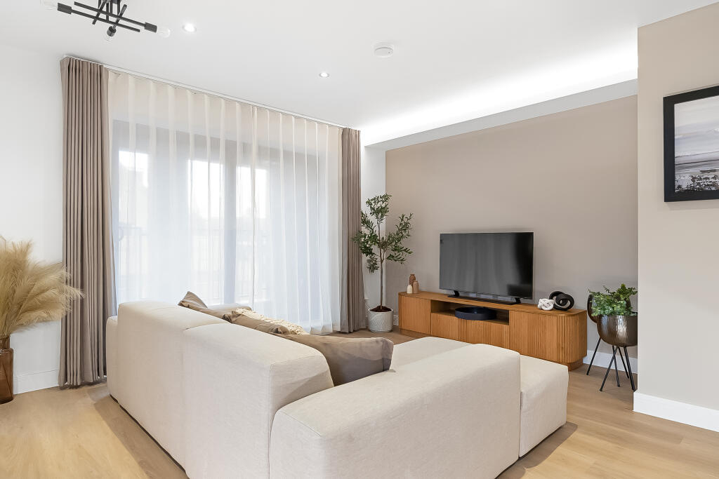 Apartment in London - View 5