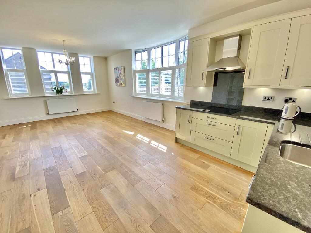 Main image of property: Apartment 1 Totley hall Lane Sheffield S17 4AA