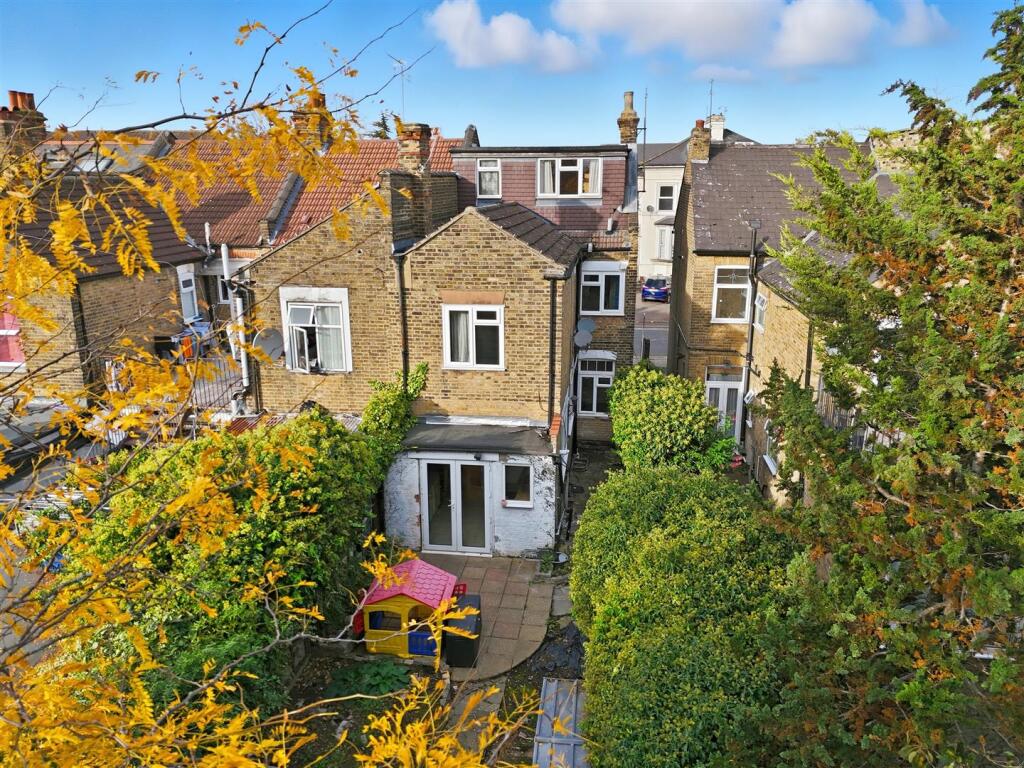 Ordnance Road, Enfield photo 4