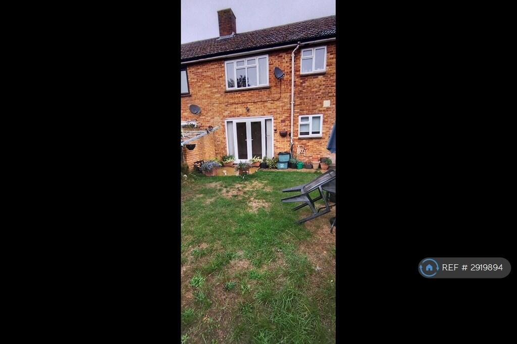 Main image of property: Churchill Avenue, Aylesbury, HP21