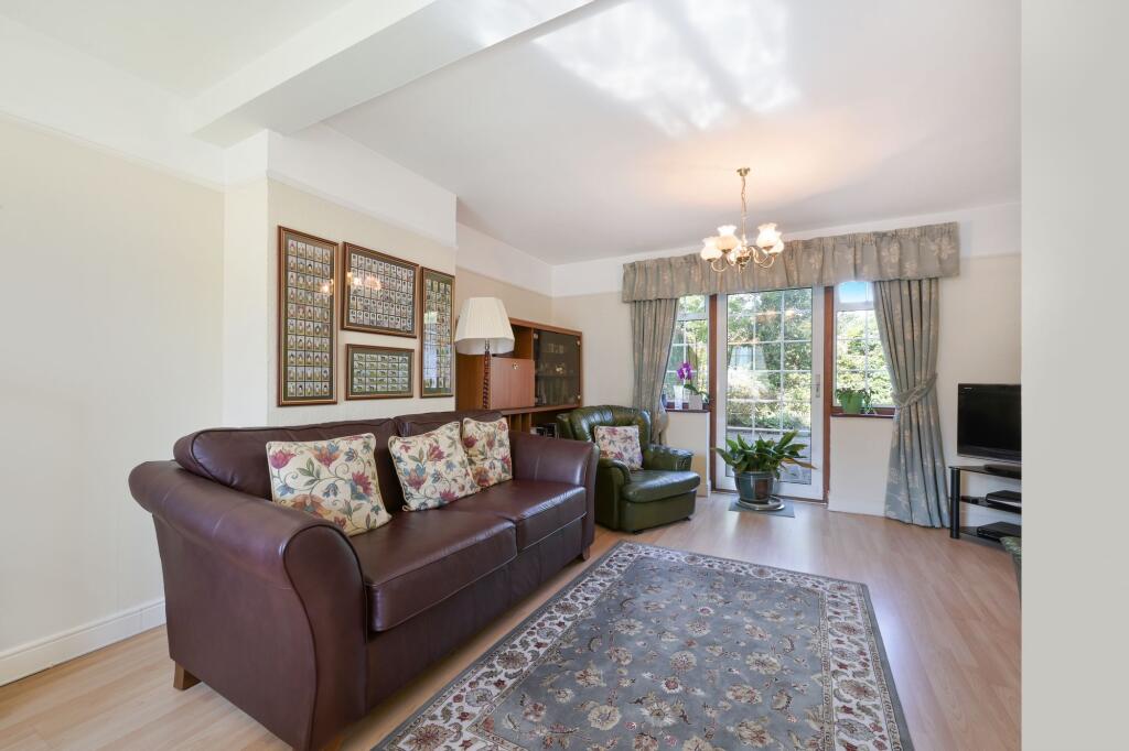House in Kingston upon Thames - View 4