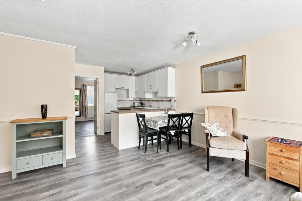 Apartment in East Hertfordshire, Thorley Park, Bishop's Stortford - View 5