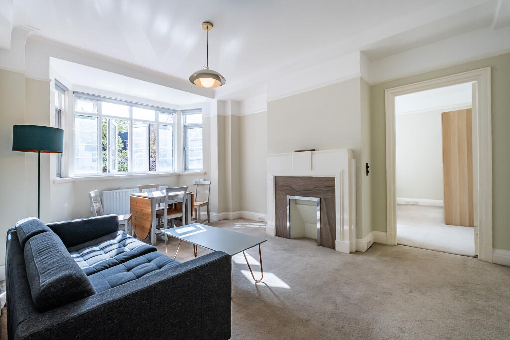 Apartment in London - View 5