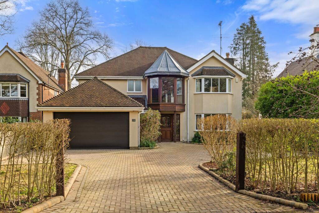 House in Crowthorne, Wokingham - View 2